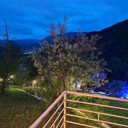 Glamping Georgia Krikhi Hotell Ambrolauri Eksteriør bilde