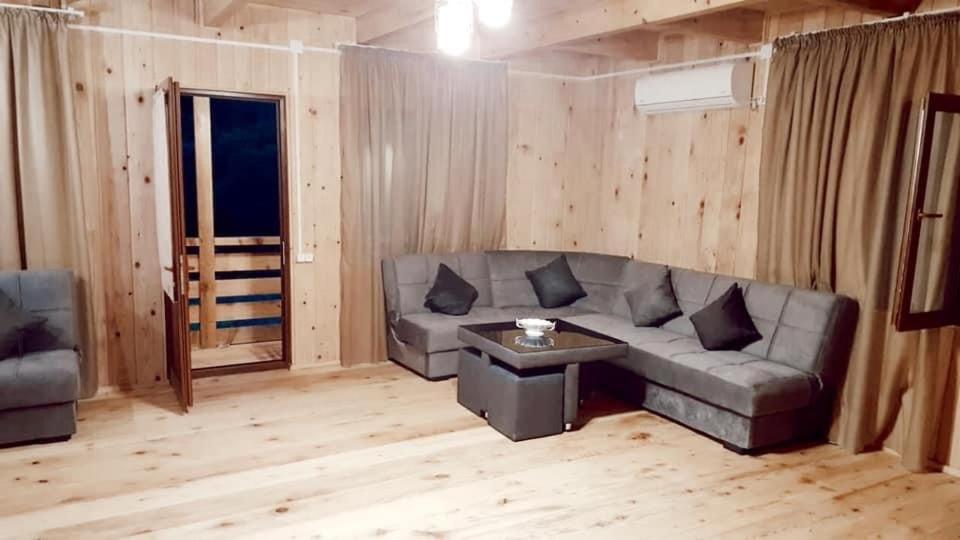 Glamping Georgia Krikhi Hotell Ambrolauri Eksteriør bilde