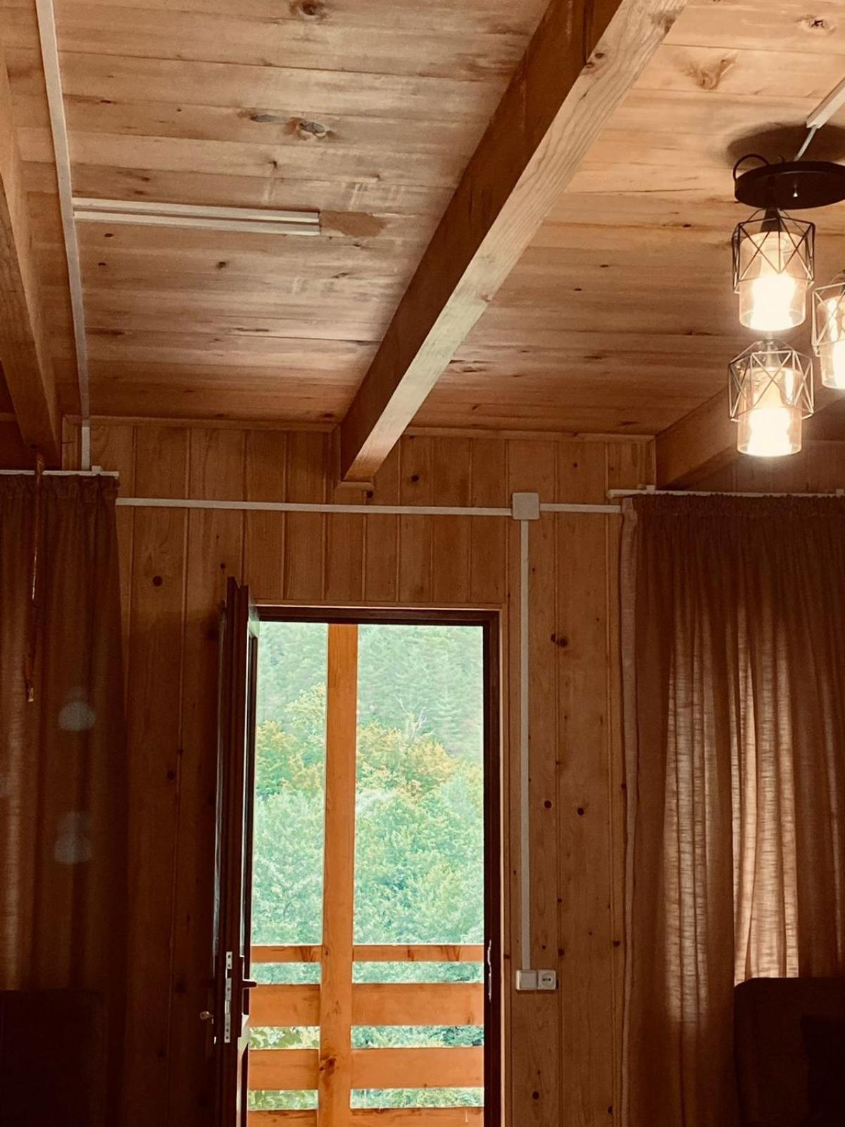 Glamping Georgia Krikhi Hotell Ambrolauri Eksteriør bilde