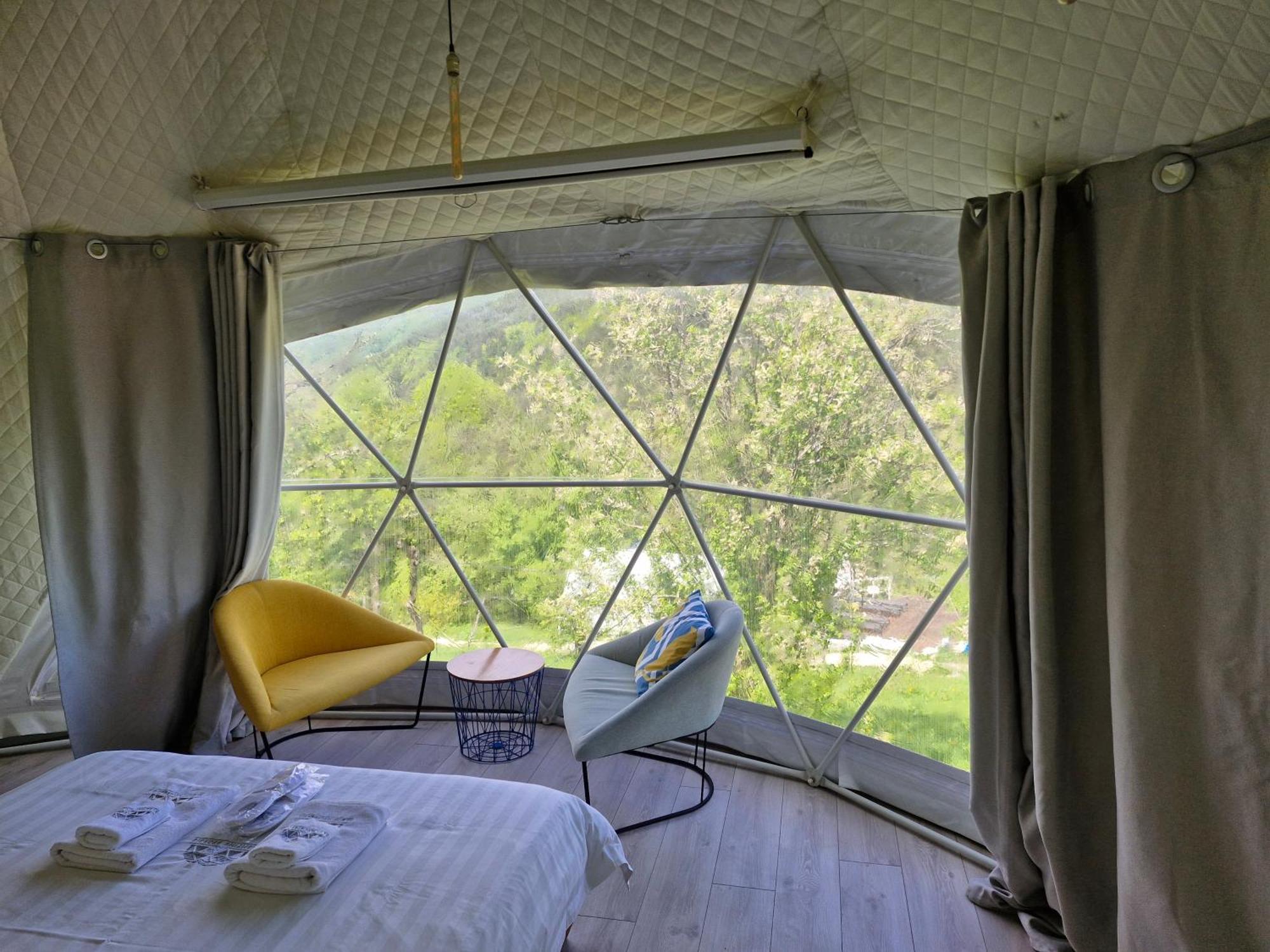 Glamping Georgia Krikhi Hotell Ambrolauri Eksteriør bilde