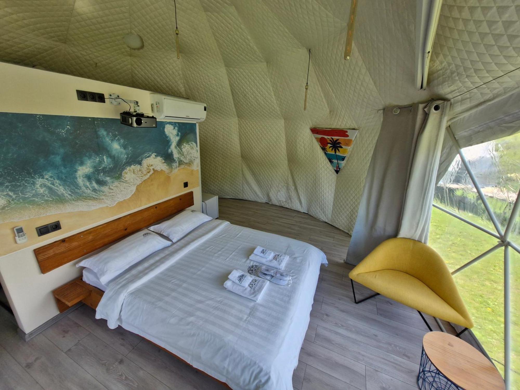 Glamping Georgia Krikhi Hotell Ambrolauri Rom bilde