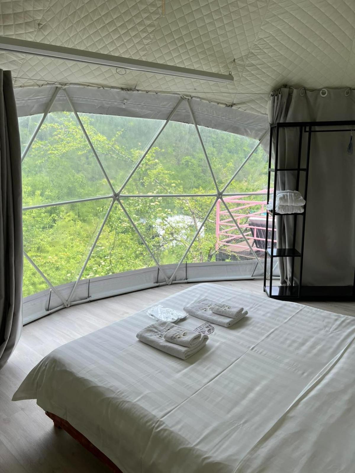 Glamping Georgia Krikhi Hotell Ambrolauri Eksteriør bilde