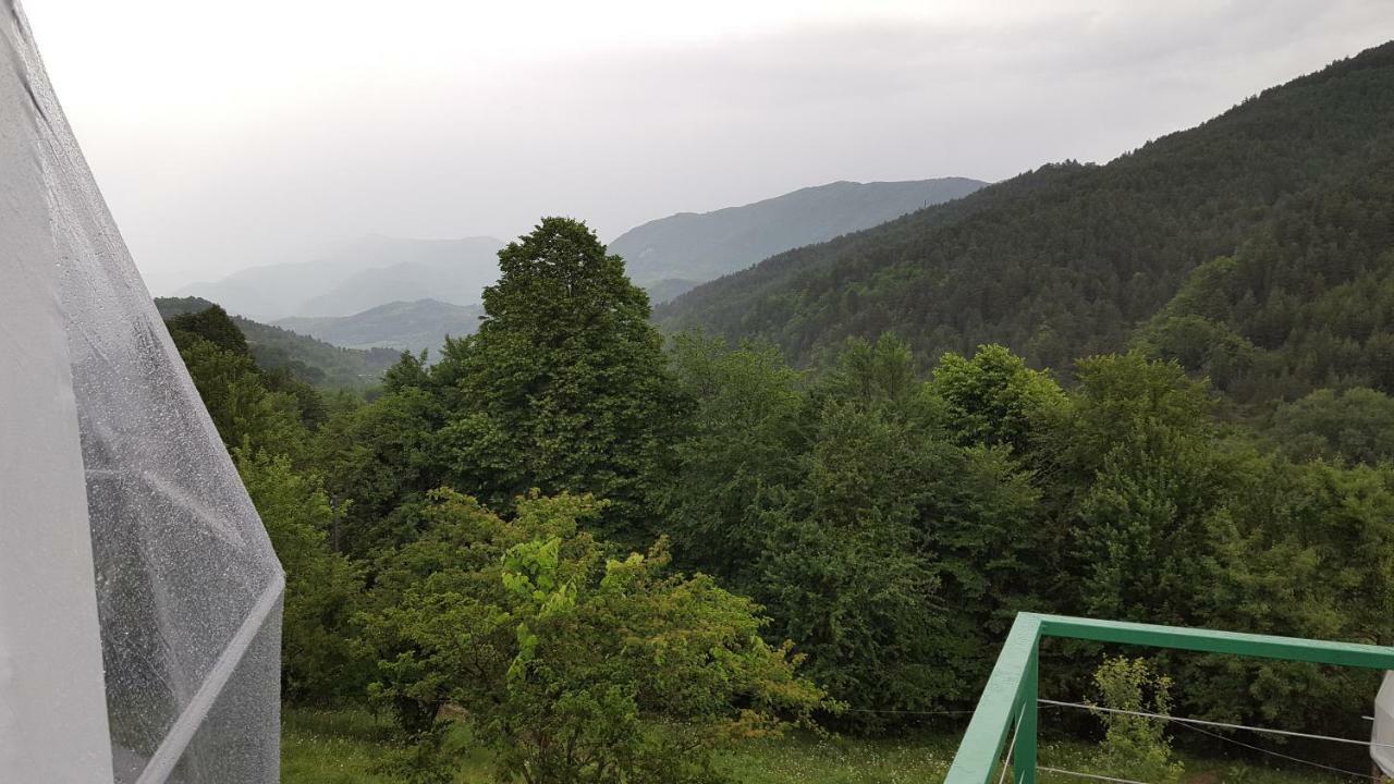 Glamping Georgia Krikhi Hotell Ambrolauri Eksteriør bilde