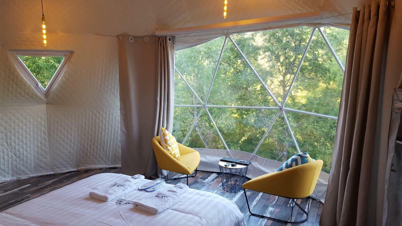 Glamping Georgia Krikhi Hotell Ambrolauri Eksteriør bilde
