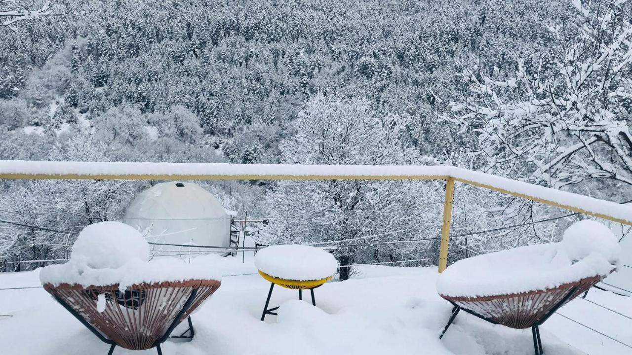Glamping Georgia Krikhi Hotell Ambrolauri Eksteriør bilde